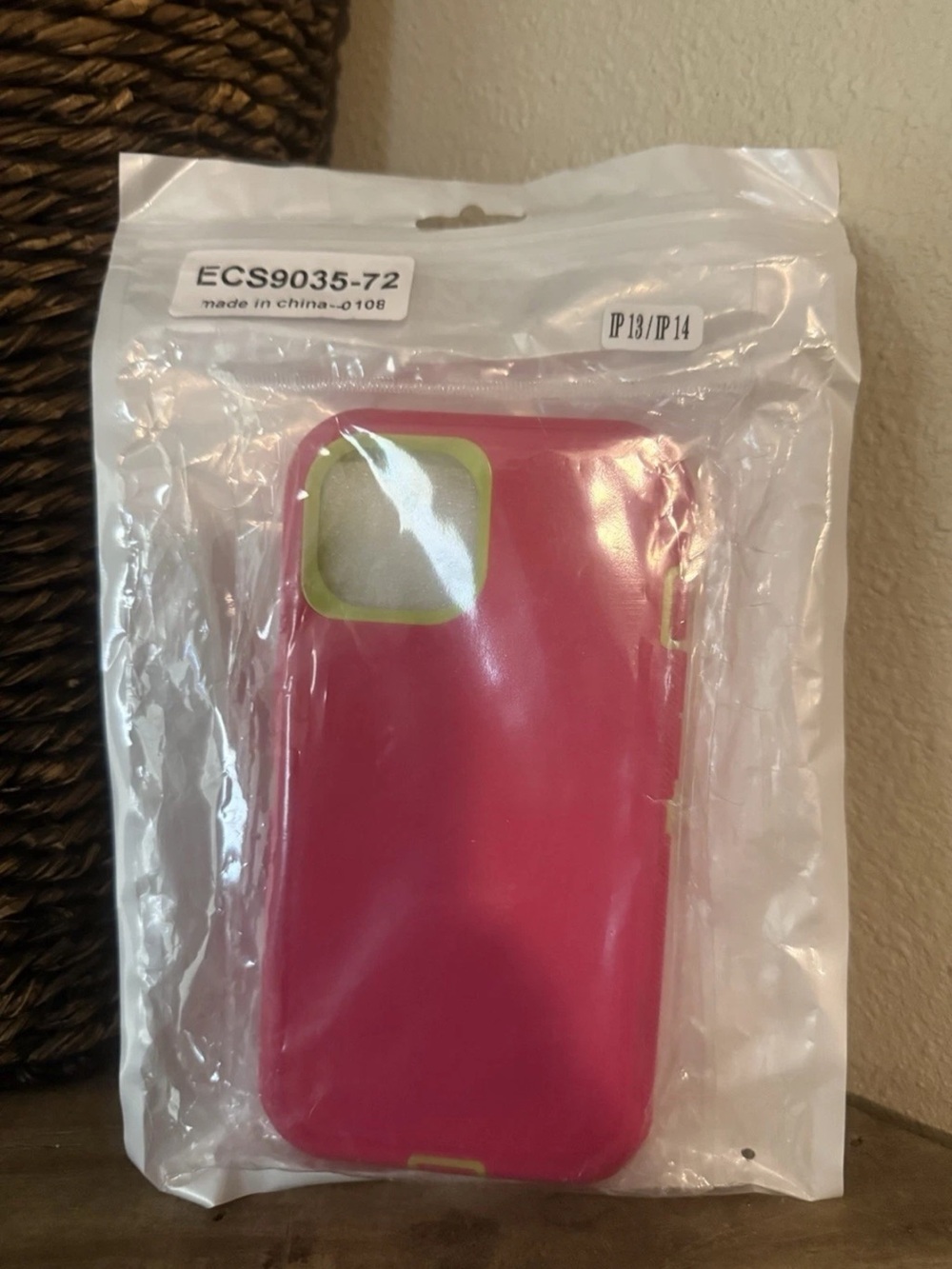 NEW iPhone 13/14 Pink & Lime Green Case